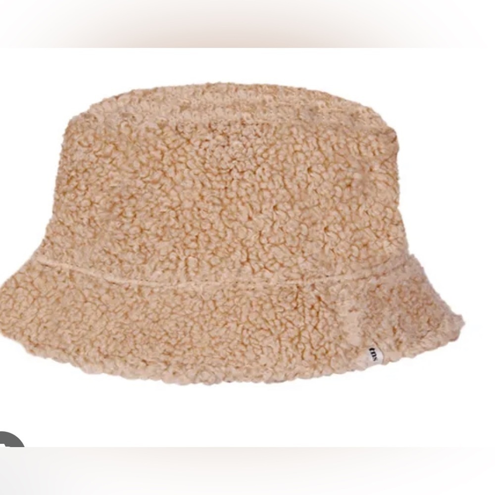 Cozy Tan Kids Bucket Hat. Sherpa. NWT the New Society